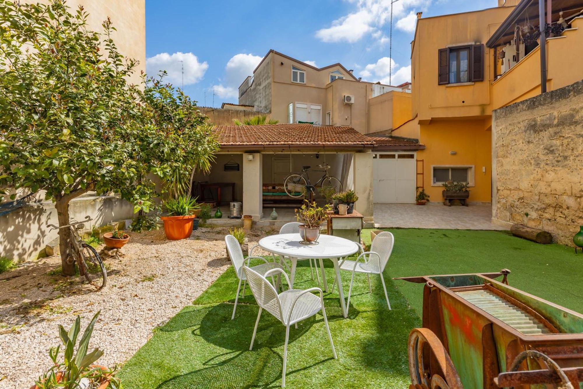Impero 5 Duepiuno Apartment Acquaviva delle Fonti Bagian luar foto